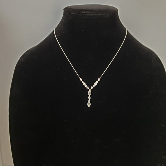 Monet Silver Toned Chain Necklace Rhinestone Dangle Charm 18 Inch - Picture 3 of 8